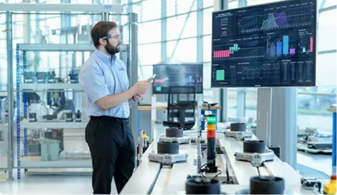 室內屏設計創新：高亮度與低能耗的平衡實踐